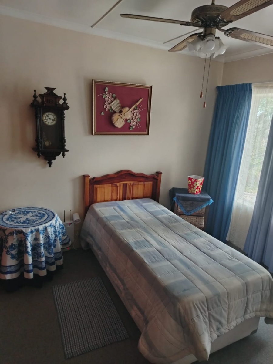 7 Bedroom Property for Sale in Bothasrus Eastern Cape